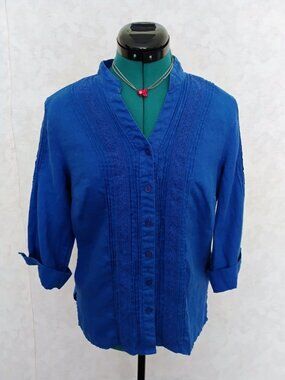 JM Collection Petite Cobalt Blue Eyelet Blouse Size 8 Petite